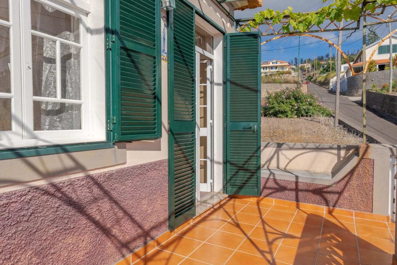 Cozy Villa Flora By Hr Madeira Estreito Da Calheta Exterior foto