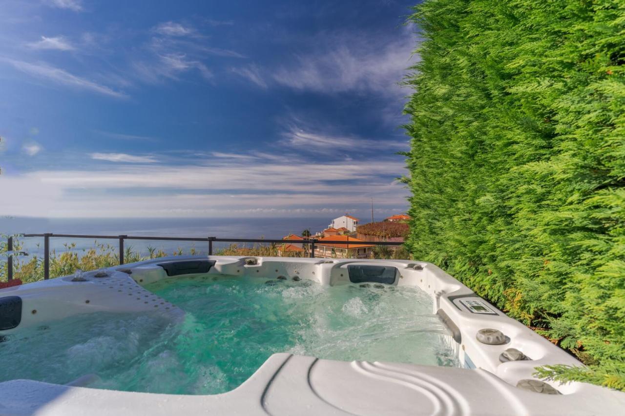 Cozy Villa Flora By Hr Madeira Estreito Da Calheta Exterior foto